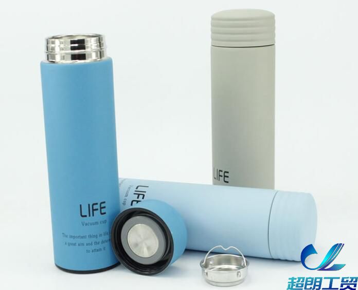 「保溫杯泡枸杞」你和更年期只差一個泡枸杞保溫杯的距離