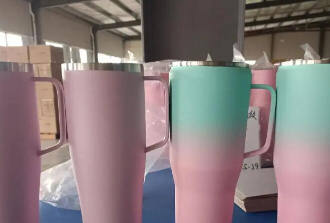 奧氏體304不銹鋼保溫杯的優(yōu)點(diǎn)及使用注意事項(xiàng)